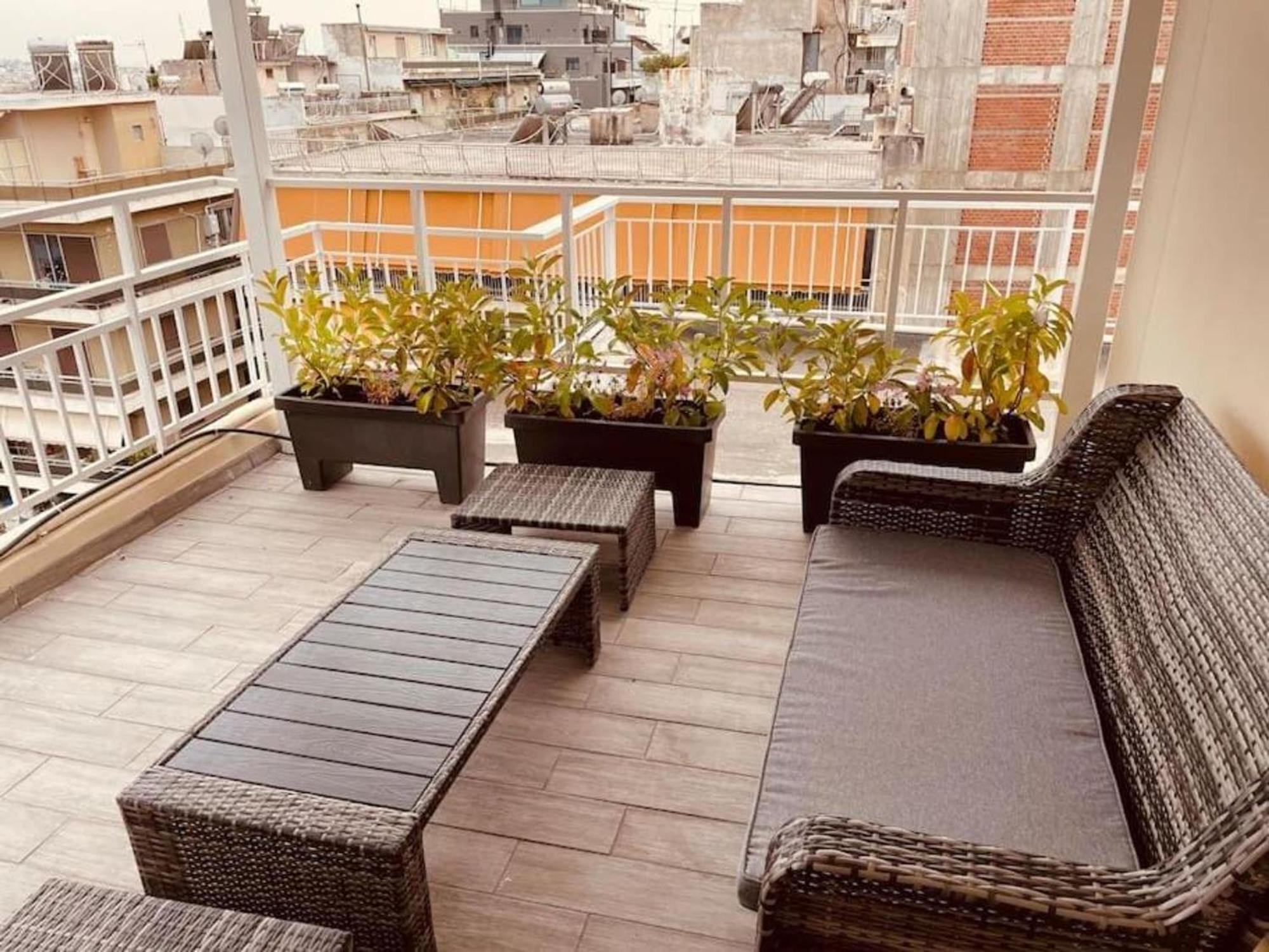 Tiny Rooftop Apartment *