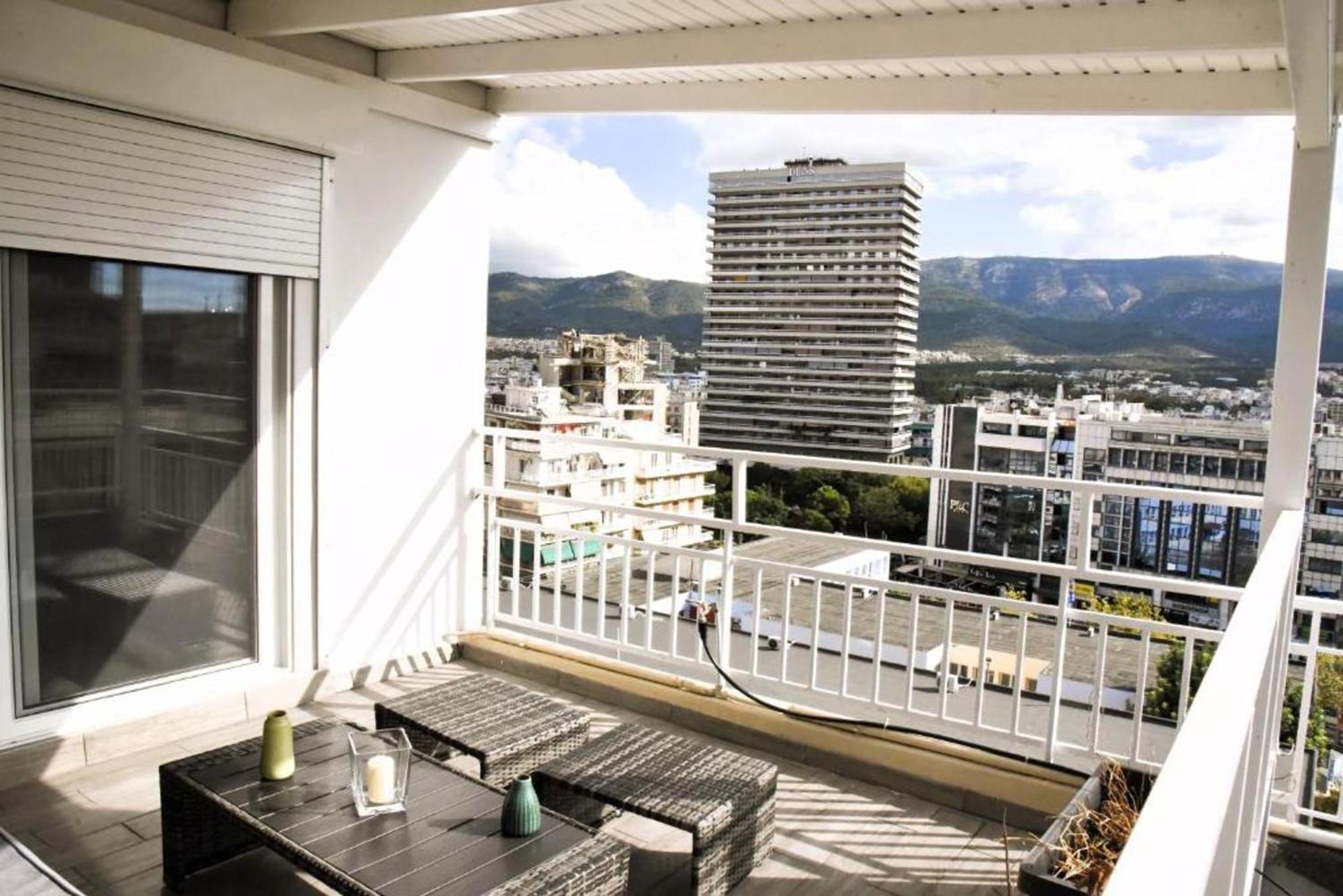 Tiny Rooftop Apartment